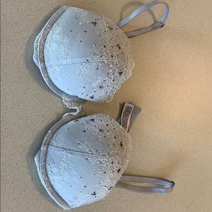 Lace-trimmed Victoria’s Secret bra